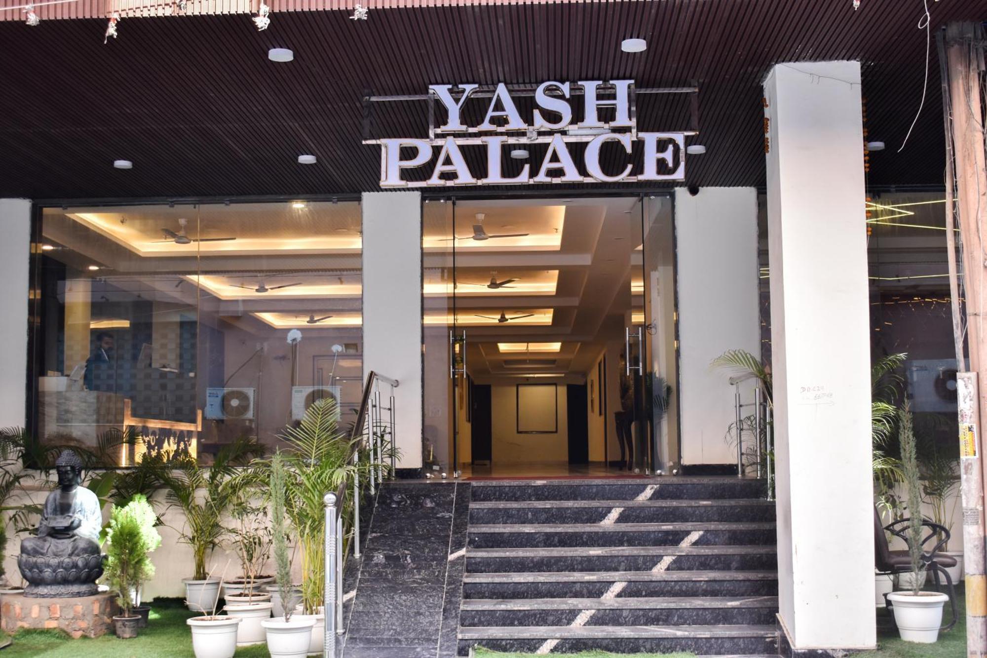 Hotel Yash Palace Nueva Delhi Exterior foto